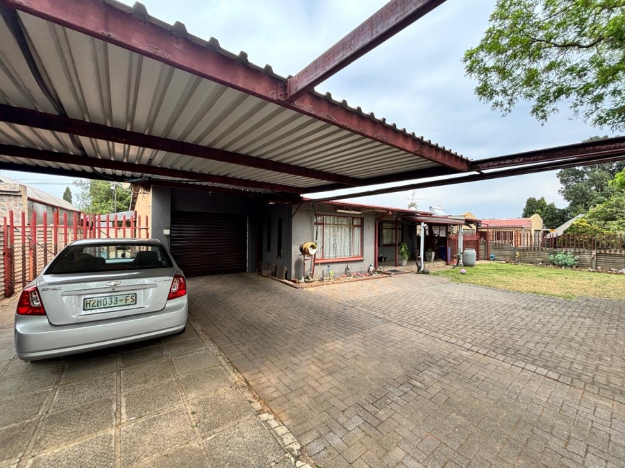 4 Bedroom Property for Sale in Sasolburg Ext 12 Free State